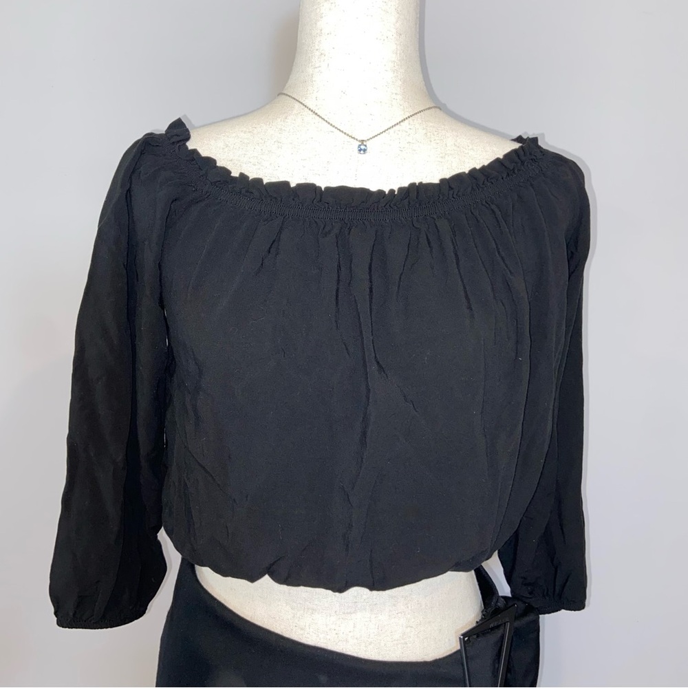 Brandy Melville off shoulder black ruffled 3/4 sleeve top Size Medium